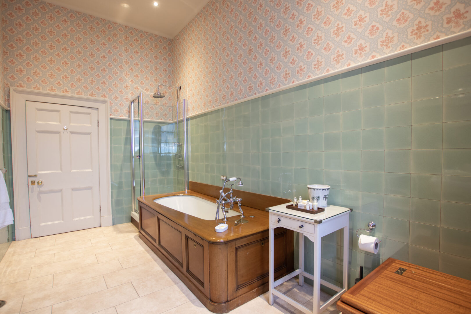 Shares a bathroom with the Ambassador's Bedroom and Ambassador's Dressing Room with a walk in shower and standalone bath.